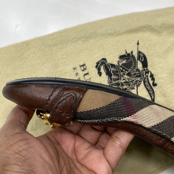 Authentic BURBERRY House Check Canvas Ballerinas - Picture 13 of 14